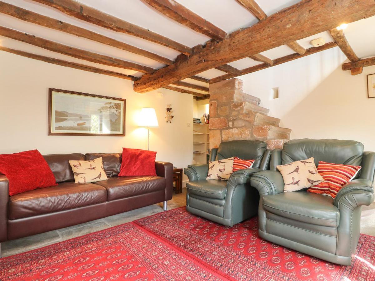 Beehive Cottage Bentham Bagian luar foto